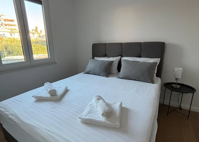 Regal Splendor Split