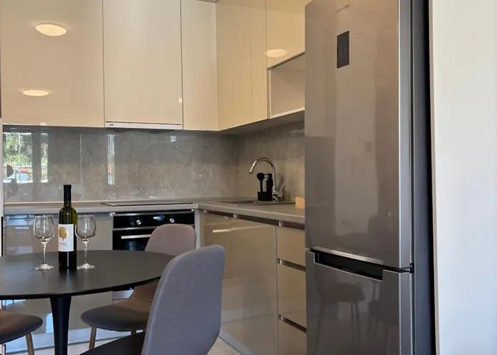 Regal Splendor Apartment Split