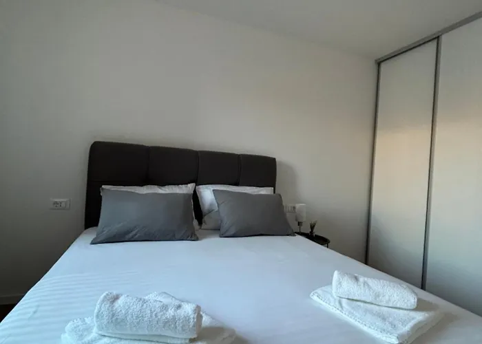 Regal Splendor Split