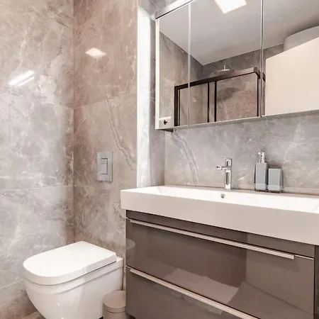 Regal Splendor Apartament *