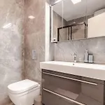 Regal Splendor Апартаменты *