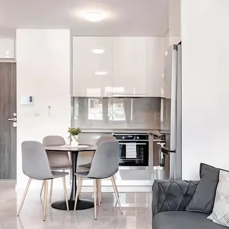 Regal Splendor Апартаменты *